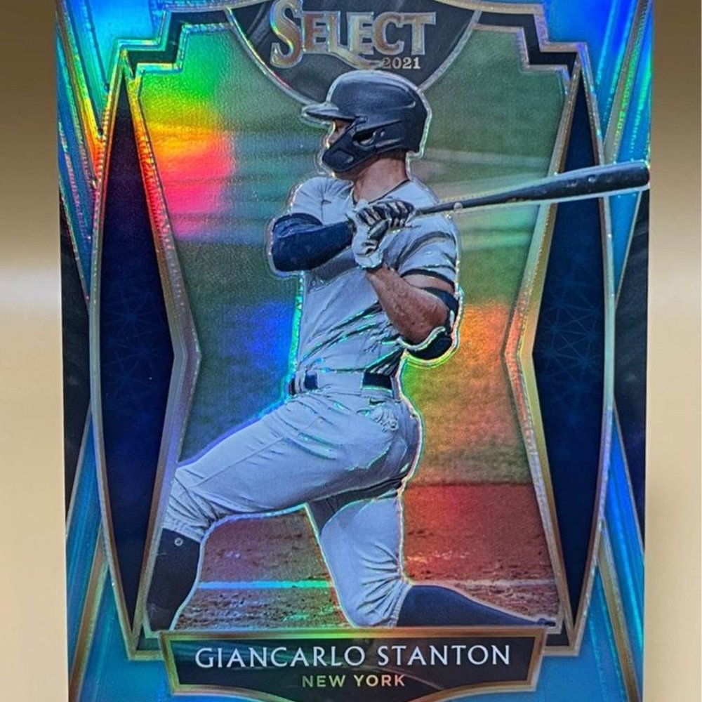 2021 Select Giancarlo Stanton Blue Prizm Serial 13/35 New York Yankees Card #175